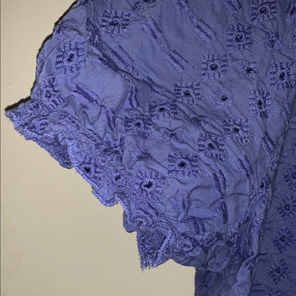 Gently Loved Women's Blue Eyelet Embroidered Top by St Johns Bay - Picture 5 of 7